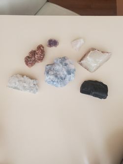 Rocks/crystals