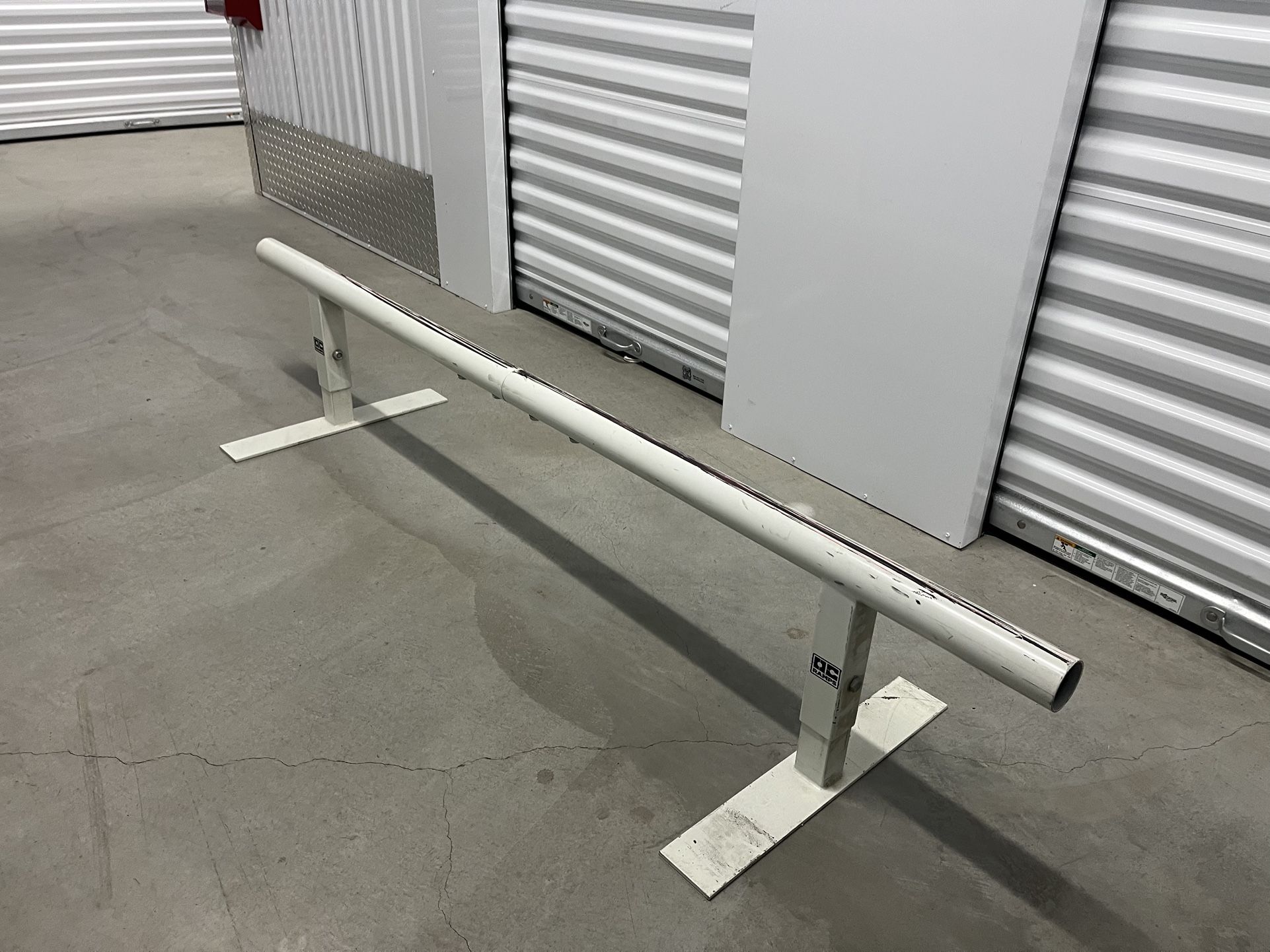 OC Ramps 8ft Skate Round Rail Grind (Skateboard)