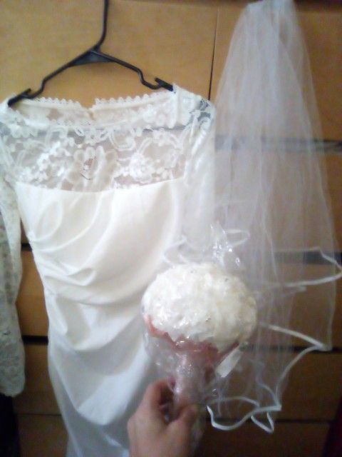 Brand New Wedding Dress Bouquet In There All Size 6