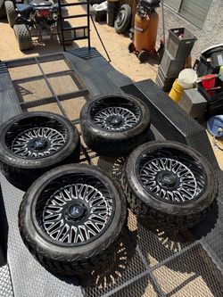 Fittipaldi 22x12 wheel set