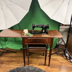 Antique Singer Knee Pedal Sewing Machine 