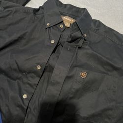 Men’s Ariat Long Sleeve Shirt Size Small 