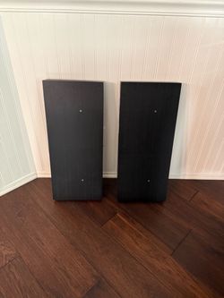 Floating shelves