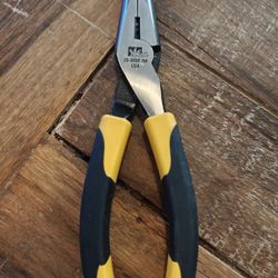 Ideal Industries Needle Nose Pliers