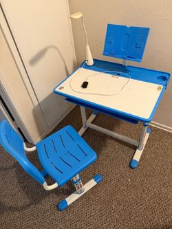 Kids Adjustable Desk and Chair Set