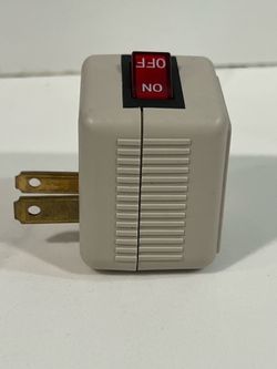 AC Outlet Inline Switch FI-jc35 15 Amps 125 Volts Ac 60 HZ Intertek