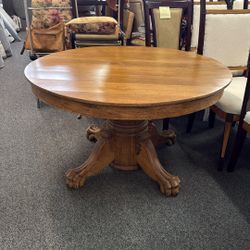 Solid Wood Round Pedestal Table — Classic & Timeless