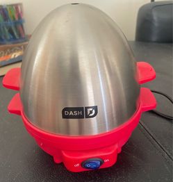 Dash 3 eggs Cooker