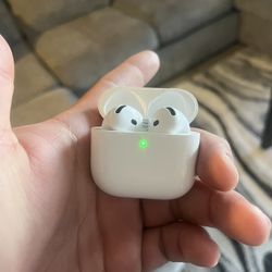 AirPods 4 
