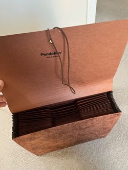 pendaflex file folder $5