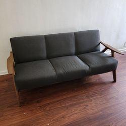6 FOOT COUCH 