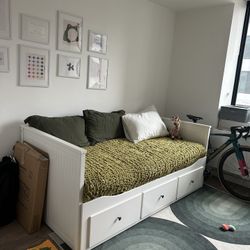 Pull Out Bed For Sale 