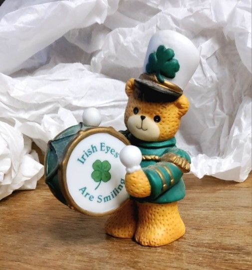 Lucy and me Saint Patrick's day Figurines