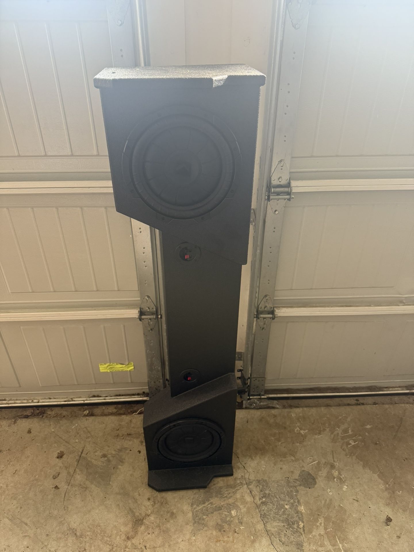 Truck Floor Speakers And Amp