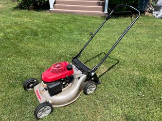 Honda 21” HHR216 Push Lawnmower runs great!