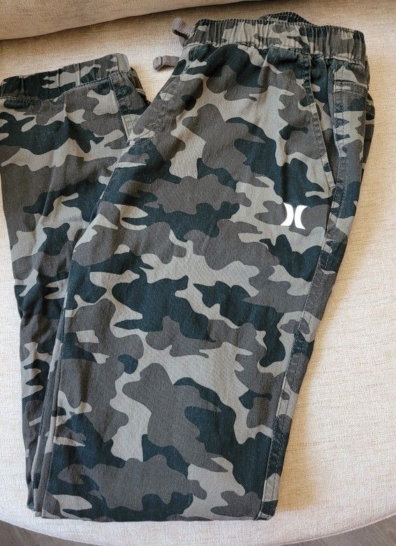 Hurley Camouflage Joggers Size L