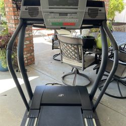 NordicTrack C1900 Treadmill for Sale in Hanford, CA OfferUp