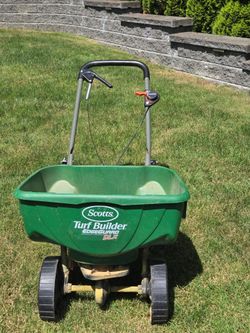Lawn Fertilizer