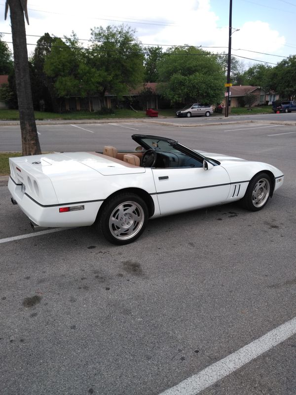1990 Chevrolet C4 Corvette convertible White /Tan for Sale