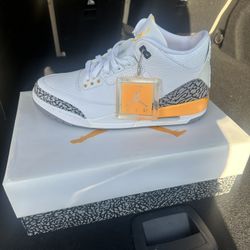 Laser Orange Jordan 3’s Brand New 