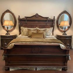 Stunning King Bedroom Set