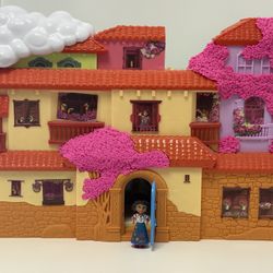Disney Encanto Magical Madrigal Casa & Isabela Garden Room