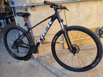 M/L Trek Marlin 4 Dics Brake Suspension