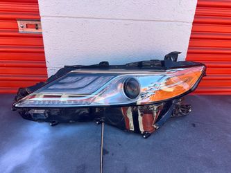 2018 -2019 -2020 -2021 -2022 -2023 TOYOTA CAMRY XSE XLE  FULL LED HEADLIGHT  LEFT DRIVE  - OEM