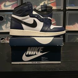 AIR JORDAN 1 RETRO HIGH MIDNIGHT NAVY SIZE 5 GS