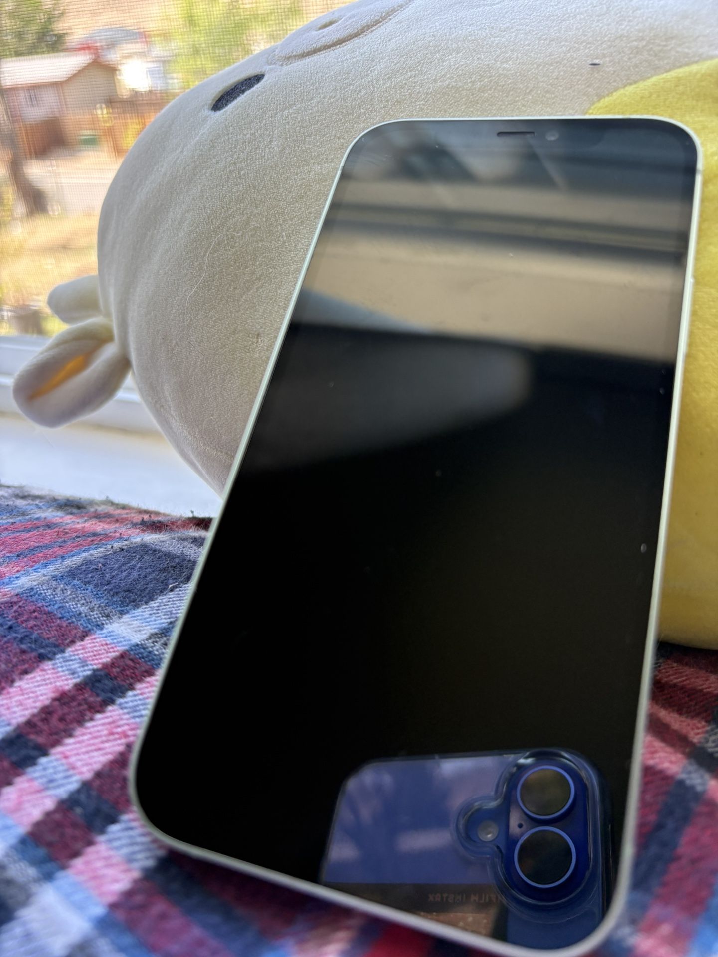 IPhone 12 unlocked 128g