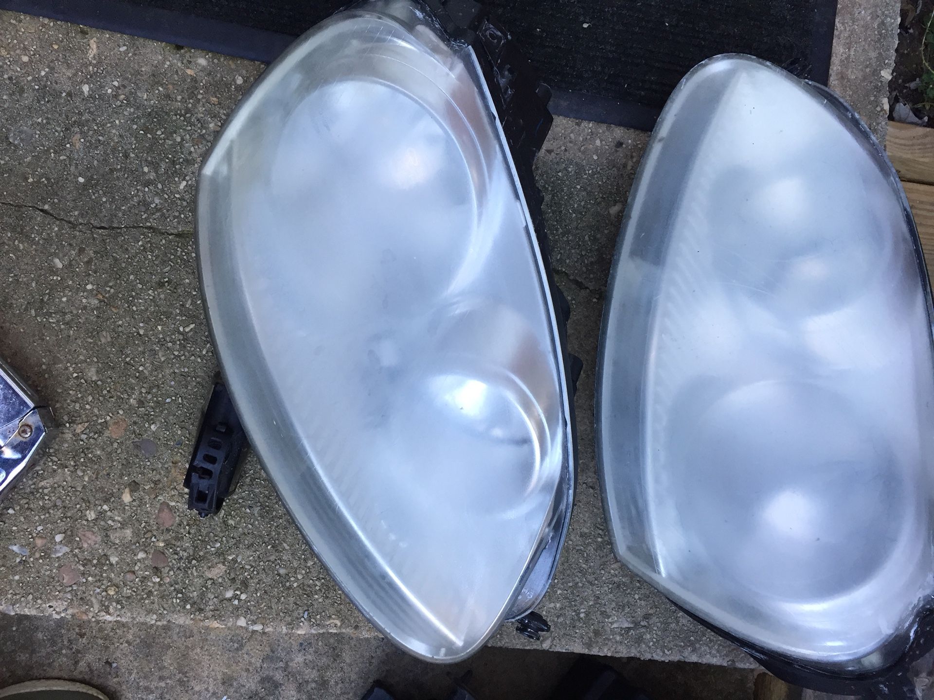 VW Jetta mk5 headlights