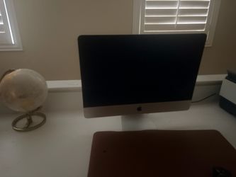 Apple iMac All-in-One Desktop Computer