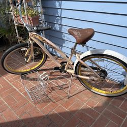 Nirve 3 Speed Beach Cruiser 26” Bike. New Back Tire Tube & Handle Grips