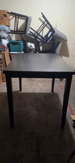 Kitchen table 4 chairs