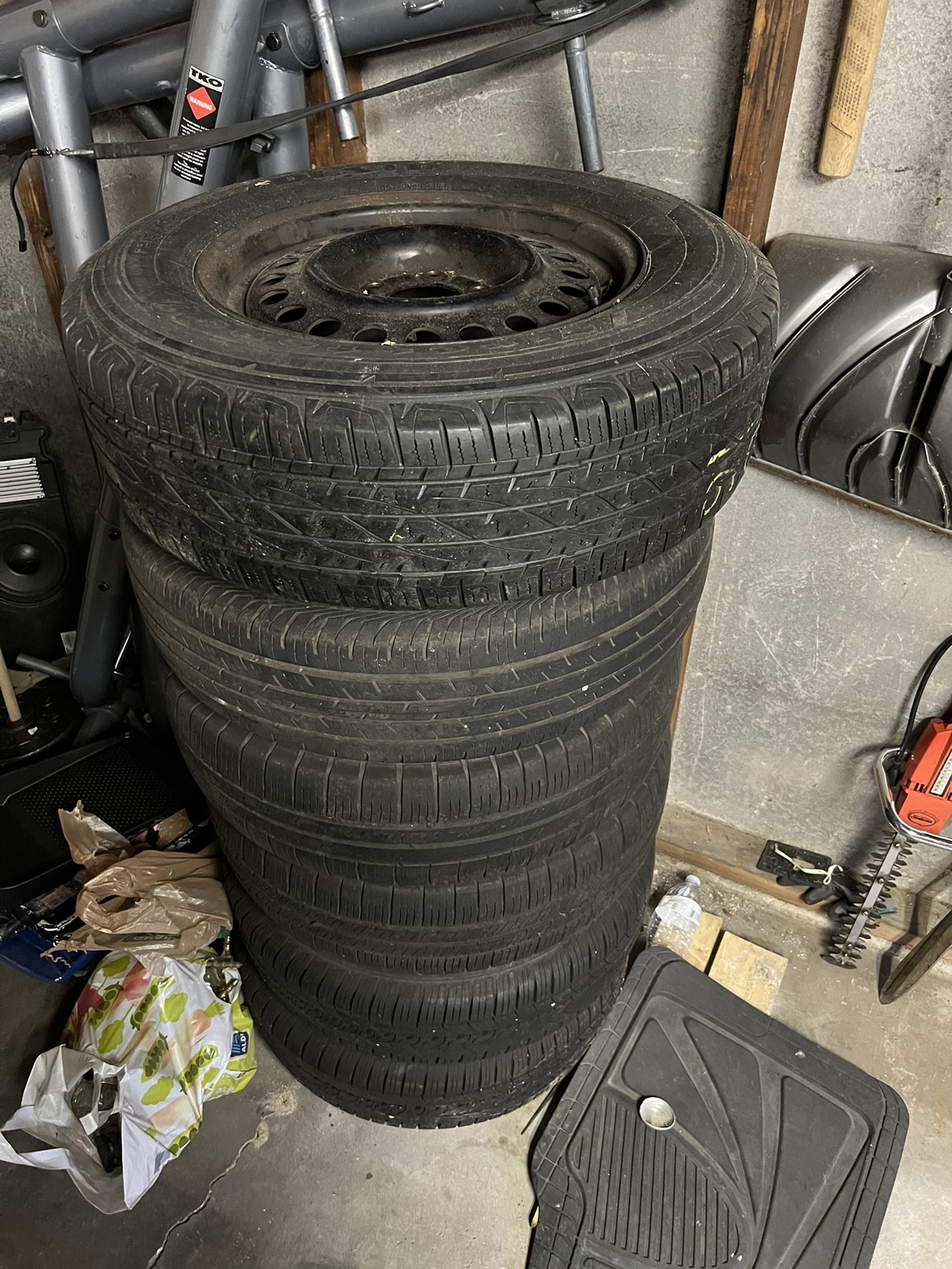 Jeep Patriot Rims & Tires