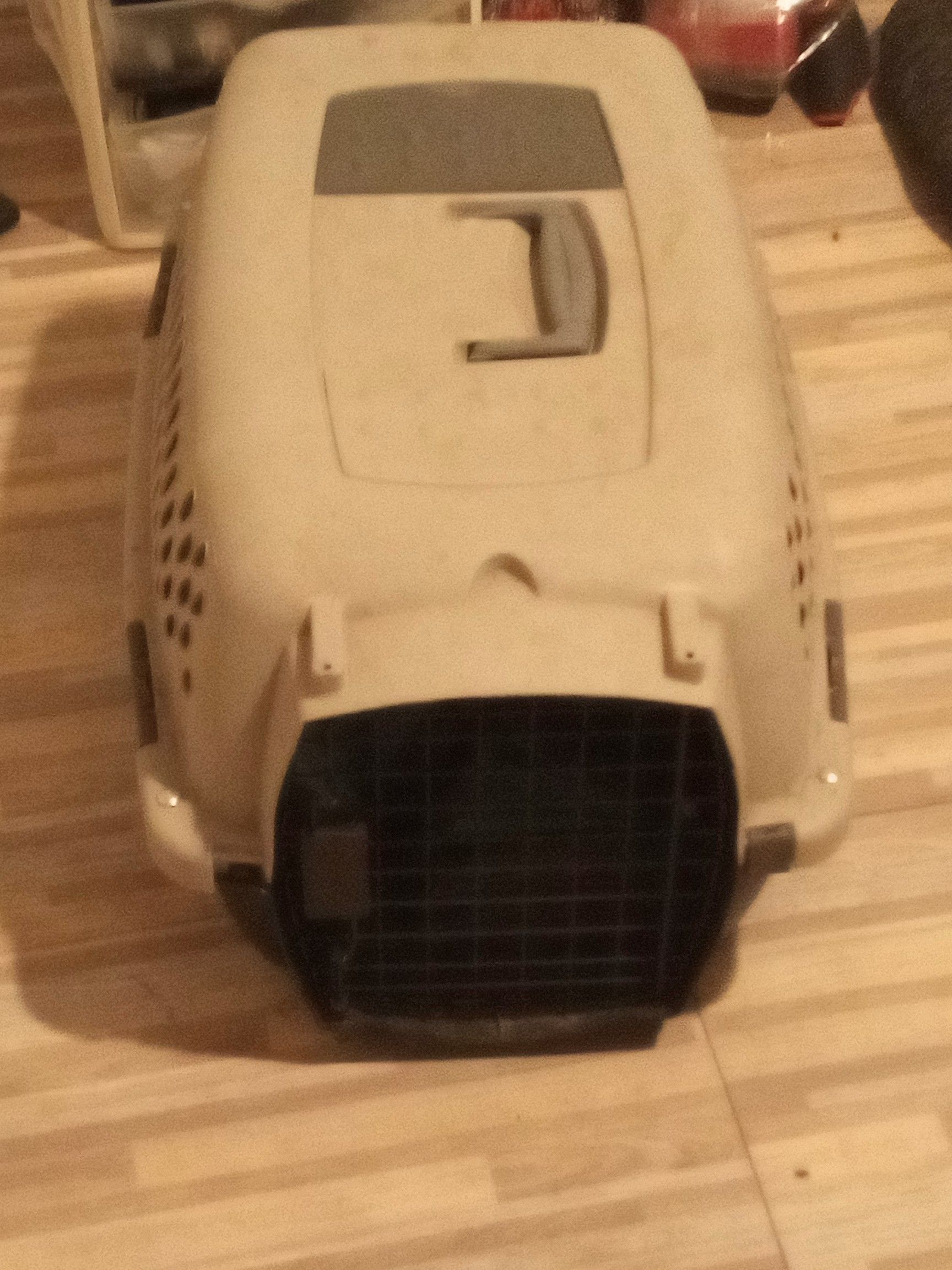 Portable puppy kennel