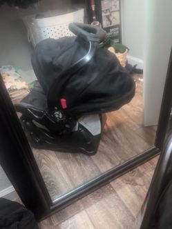 Infant car seat