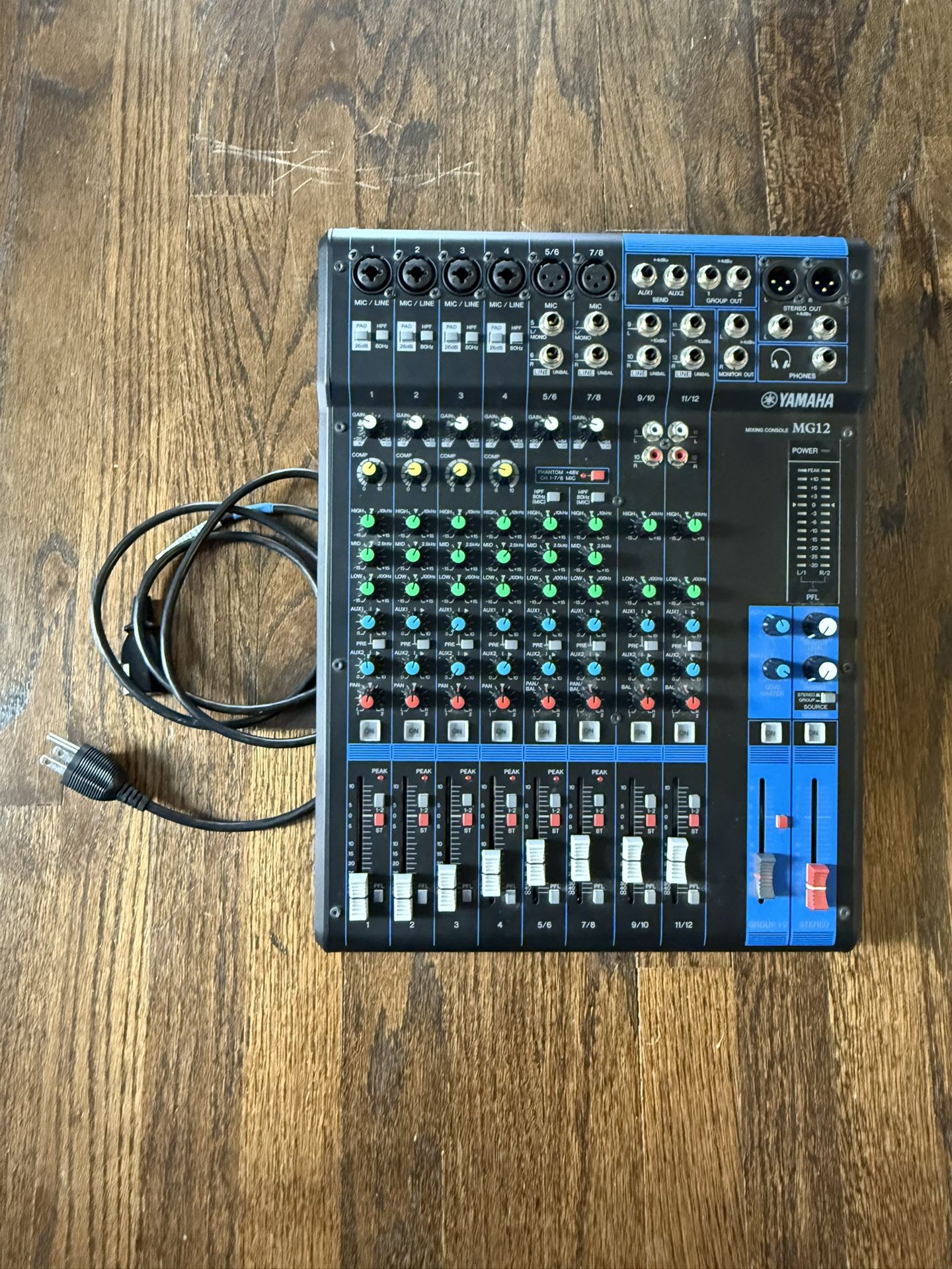 Yamaha MG12 12-channel Analog Mixer