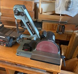 DELTA 1" Belt, 8" Disc Sander Model 31-340; Excellent condition; Includes sand paper belts and discs; tools, woodworking, metal sharpening; metal clea