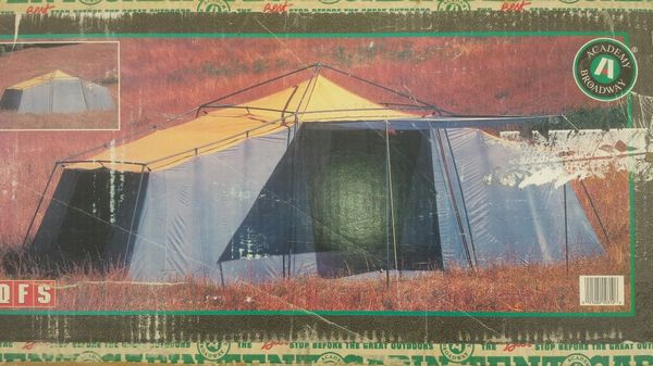 New Academy Broadway 10 Person Cabin Tent For Sale In Paramount
