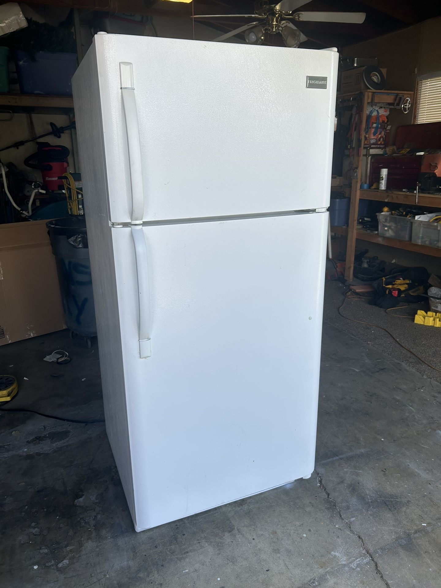 GREAT WORKING REFRIGERATOR FRIDGE CLEAN AND PLUGGED IN for Sale in