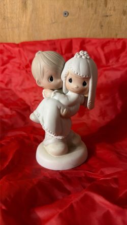 Precious Moments Wedding Bride and Groom Figurine