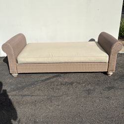 Wicker Outdoor Daybed / Patio Lounger Bench with Cushion