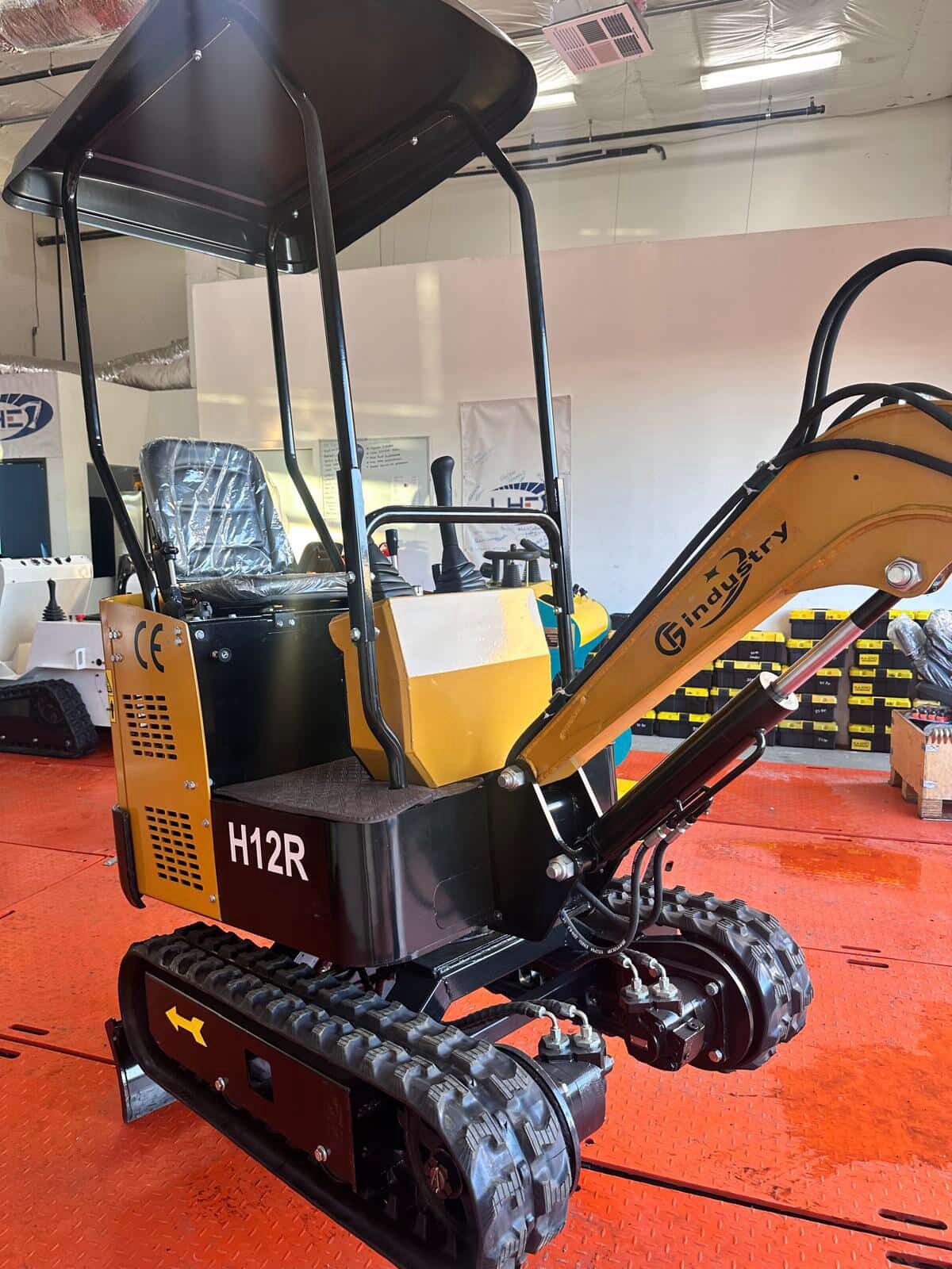 H12R MINI EXCAVATOR