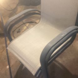 4 Patio Chairs 
