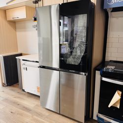 New Samsung 29 cu. ft. Bespoke 36” 4-Door Flex Refrigerator with AI Family Hub+, AI Vision Inside, fingerprint-resistant stainless steel (RF29DB9900QD