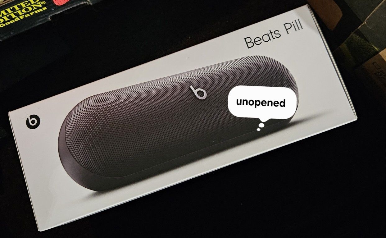 Beats Pill Wireless Bluetooth Speaker