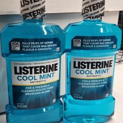 (2) Listerine Cool Mint Antiseptic Mouthwash, For Bad Breath & Plaque Oral Care, 1 L