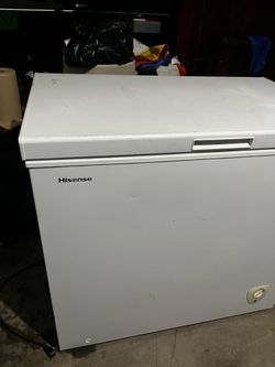 Hisense 7 Cu Ft Chest Freezer White - compact, Energy-efficient freezer ideal for bulk food storage.
