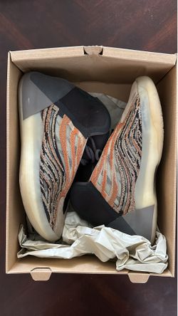 Yeezy QNTM Flash